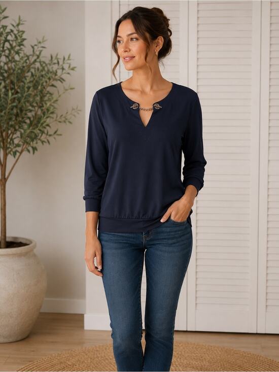 Tahari Tops - Tahari NWT Top with Chain front detail, soft and comfy!